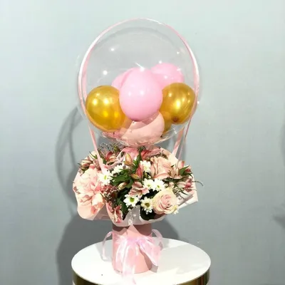 Букеты с воздушными шарами и цветами - 80 фото