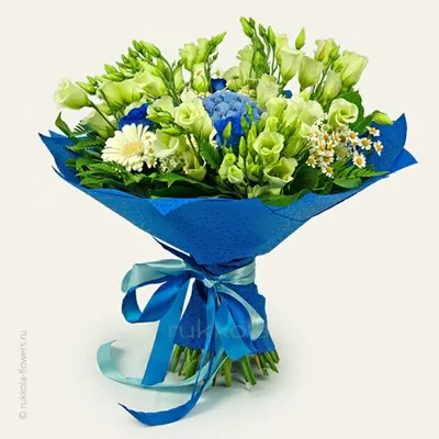 Букет с лилиями и синими розами купить с доставкой в Москве | Заказать  букет цветов недорого