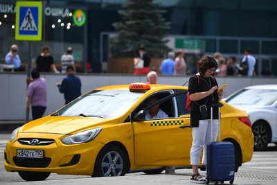 Закон о такси ввел новые требования к водителям и автомобилям