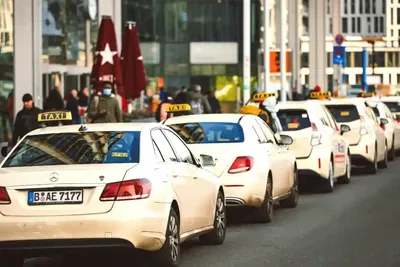 Такси «Яндекс Go» теперь можно заказать на несколько часов подряд