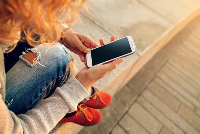 Тест на возраст с телефоном и пальцем - как пройти | РБК Украина