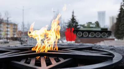 В центре Николаева подростки «поглумились» над Вечным огнем | СВІДОК.info