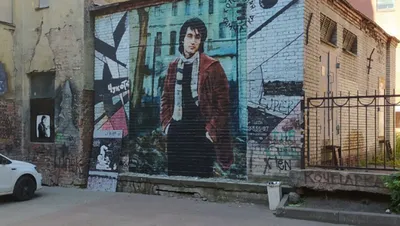 Вандалы изрисовали граффити с Виктором Цоем в Петербурге - 