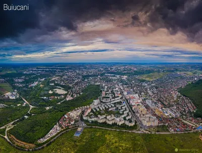 Вечерний Красноярск с высоты птичьего полета. Фотограф Дмитрий Антипов