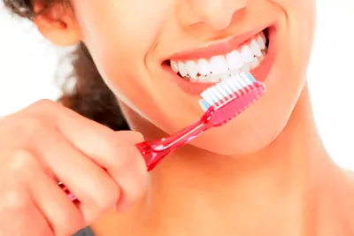Как убрать щель между передними зубами - самые эффективные методы