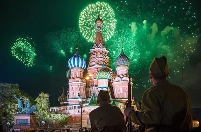 Москва | Фотографии | Прогулки | Салют и фейерверк в День Победы на  Воробьевых ()