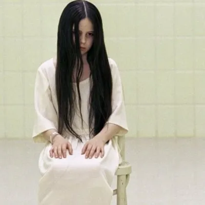 Как выглядит сегодня «самая страшная девочка в мире», которая сыграла  главную роль в фильме ужасов «Звонок»