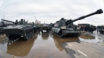Запад поставил Киеву больше пяти тысяч танков, БМП и БТР, заявил Шойгу -  РИА Новости, 