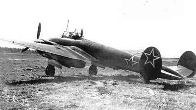 Разбившийся самолет времен ВОВ нашли на полях сражений под Новгородом —   — В России на РЕН ТВ