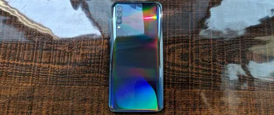 Samsung Galaxy A50 Review: Flagship Looks At A Mid-Range Price | Digital  Trends