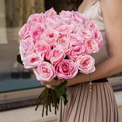55 красных роз по цене 14750 ₽ - купить в RoseMarkt с доставкой по  Санкт-Петербургу