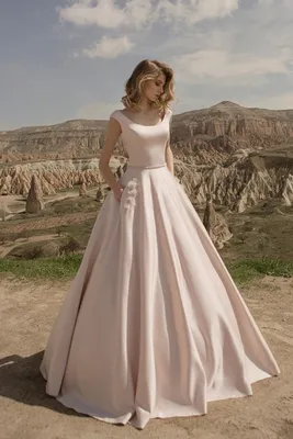 10 самых красивых платьев с Недели свадебной моды в Нью-Йорке - 