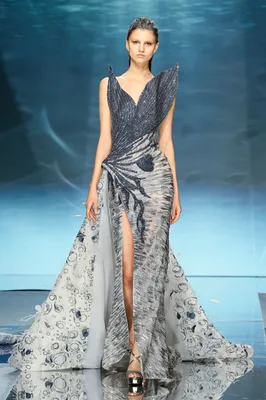 Вечерние платья-рыбки из коллекции Ziad Nakad Haute Couture 2020