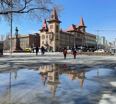 Площадь Совета Европы в Саратове переименовали в честь Героев Донбасса -  РИА Новости, 