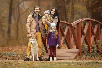 Фото Счастливая семья на прогулке. Фотограф Францева Ольга