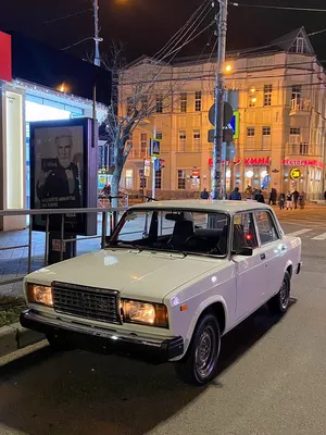 Diecast Soviet car Lada VAZ Lada 2107 ВАЗ 2107 Семёрка DeAGOSTINI 1/43  Scale | eBay