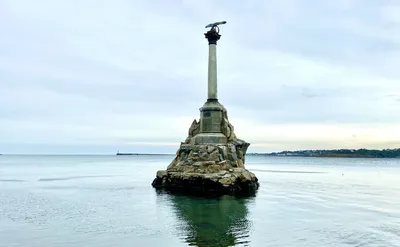 В СК рассказали подробности гибели женщины в море в Севастополе - РИА  Новости Крым, 