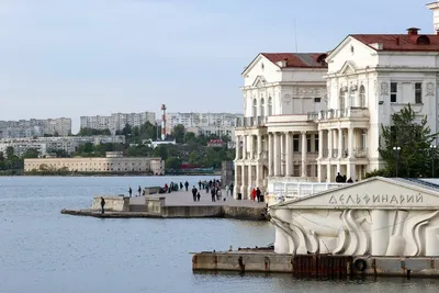 Правда ли, что на городском памятнике Севастополь назван морской крепостью  юга Украины? - Проверено.Медиа