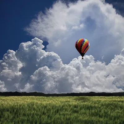 Летающие Воздушные шары в небе над городом в 2023 г | Воздушные шары,  Город, Природа