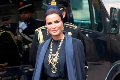 Самая популярная дама арабского мира: почему жена одного из шейхов не носит  хиджаб