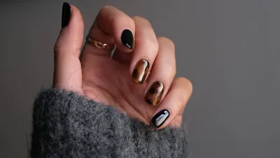 Как вылечить ногти после шеллака: правила, которые стоит знать всем, кто  часто делает маникюр | World Fashion Channel