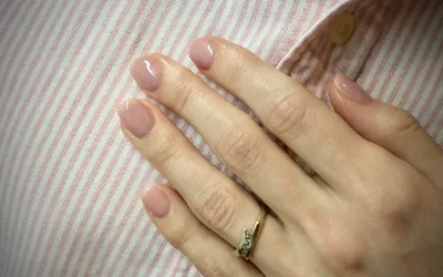 BIAB Nails Are the New, Longer-Lasting Alternative to Gel and Shellac |  Glamour