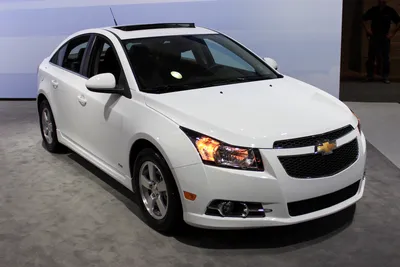 2016 Chevrolet Cruze: Interior Photos Revealed For China Launch