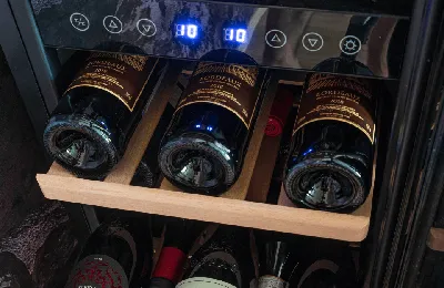 Личный опыт: как я выбирал большой винный шкаф для дома