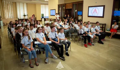 Школьники Ровенского района посетили Вавиловский университет