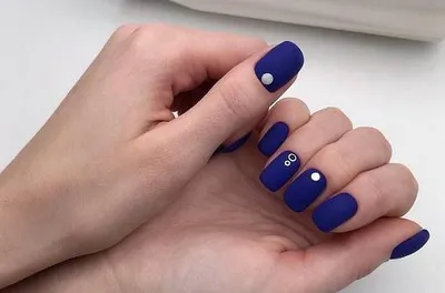Синий маникюр 2024: идеи модного дизайна | Живописные ногти, Синие гелевые  ногти, Маникюр