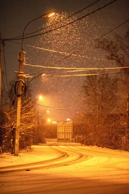 Фото: Ночной снегопад.... Фотолюбитель Татьяна Бор. Город. Фотосайт  Расфокус.ру