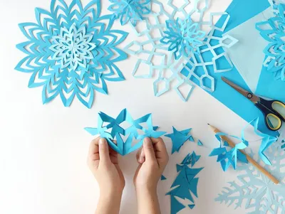 Как сделать снежинку из бумаги на Новый год пошагово | Шаблоны и схемы -  Дети 