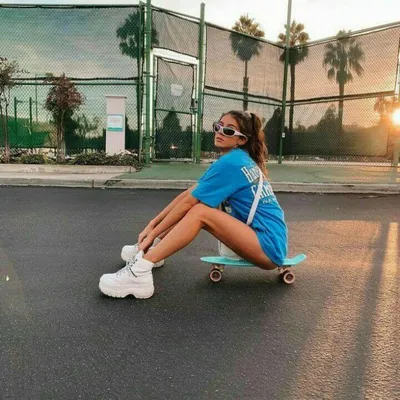 Skater girl | Скейт девушка, Девушка на скейтборде, Позы моделей