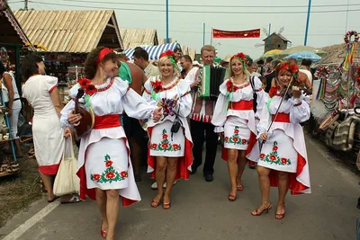 Николай Гоголь «Сорочинская ярмарка» — отзыв «Подходи, честной народ!  Ярмарка к себе зовет!» от Yulichka_2304