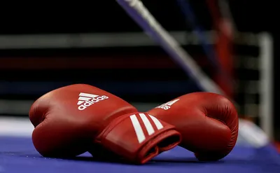 Бой 20-летних мастеров спорта по боксу - YouTube