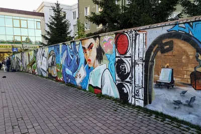 Народная стена граффити. Photographer Kotov Andrey