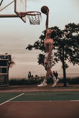 Cover Story: Mark Ulriksen's “Streetball” | The New Yorker