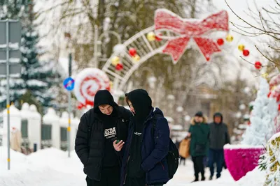 По новогоднему весело прошла суббота в одном из дворов Нижневартовска