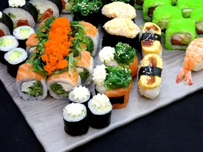 Sushi Set - A taste of the sushi experience awaits you