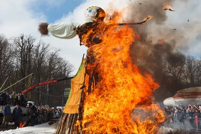 Масленичные гуляния в Санкт-Петербурге