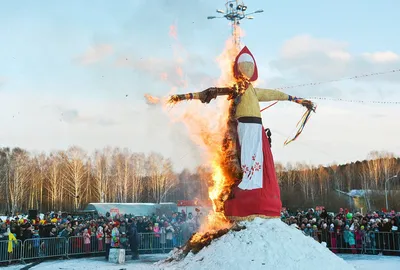 Как провожали Зиму и сжигали чучело Масленицы в Беловежской пуще (фото,  видео)