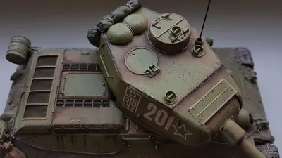 Military Vehicles Spotlight: Soviet T-34/85 Tank - Military Trader/Vehicles