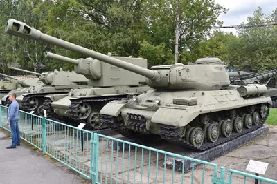 Пробивал броню с километра: в Крыму восстановили легендарный танк ИС-2 -  РИА Новости Крым, 