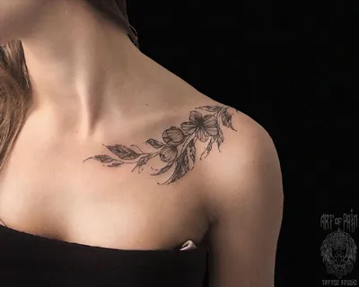 Девушка потратила почти 20 тысяч долларов на татуировку, покрывающую все  тело