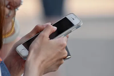 Бесплатное изображение: руки, кожа, Телефон, Мобильные, Телефон, женщина,  рука, Технология, подключение, сенсорный