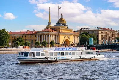 Аренда и заказ двухпалубного теплохода Москва 178 в Санкт-Петербурге (СПб)