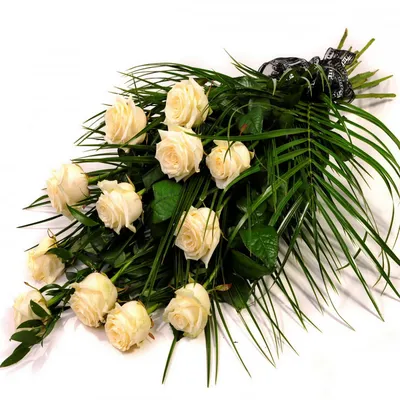 Траурный букет "Надежда"» с розами - купить во Владивостоке за 4 920 руб