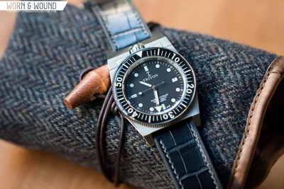 Hands-On: The Triton Subphotique, A Modern Reissue Of An Unusual Vintage  Dive Watch - Hodinkee