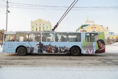 Таинственный бизнесмен подарил Казани еще один розовый троллейбус -  