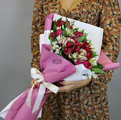 Букет из 51 розовой альстромерии – купить с доставкой в Москве